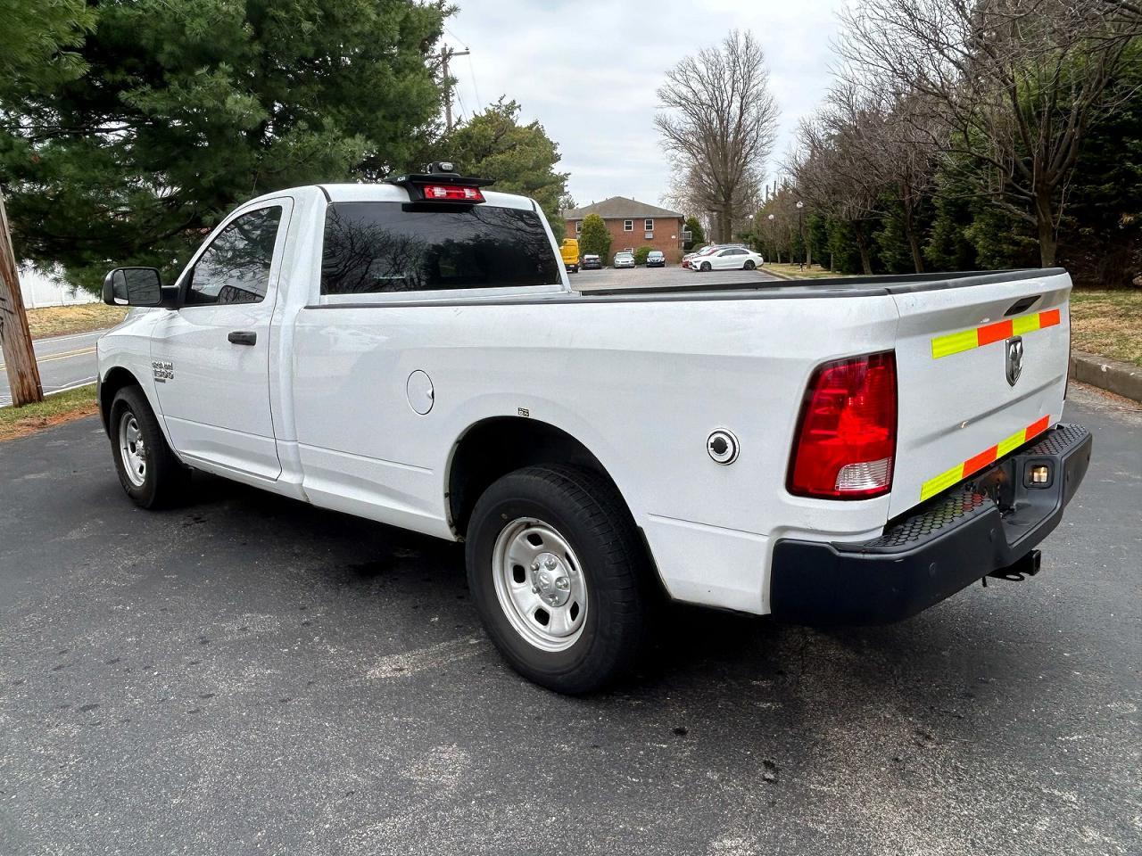 2021 Ram 1500 Classic Tradesman - Фото 3
