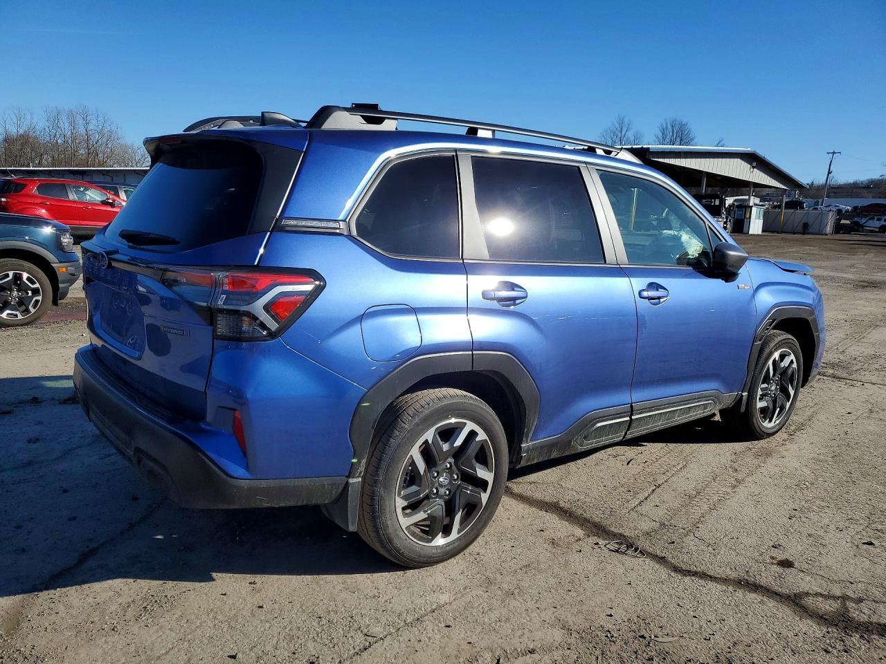2025 Subaru Forester Premium - Фото 3