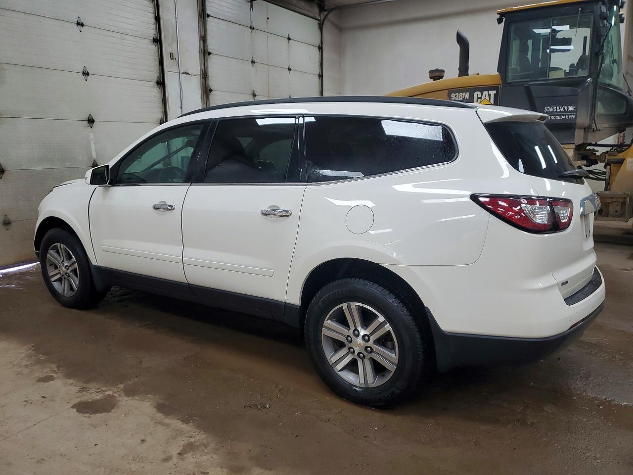 2015 Chevrolet Traverse Lt - Image 2