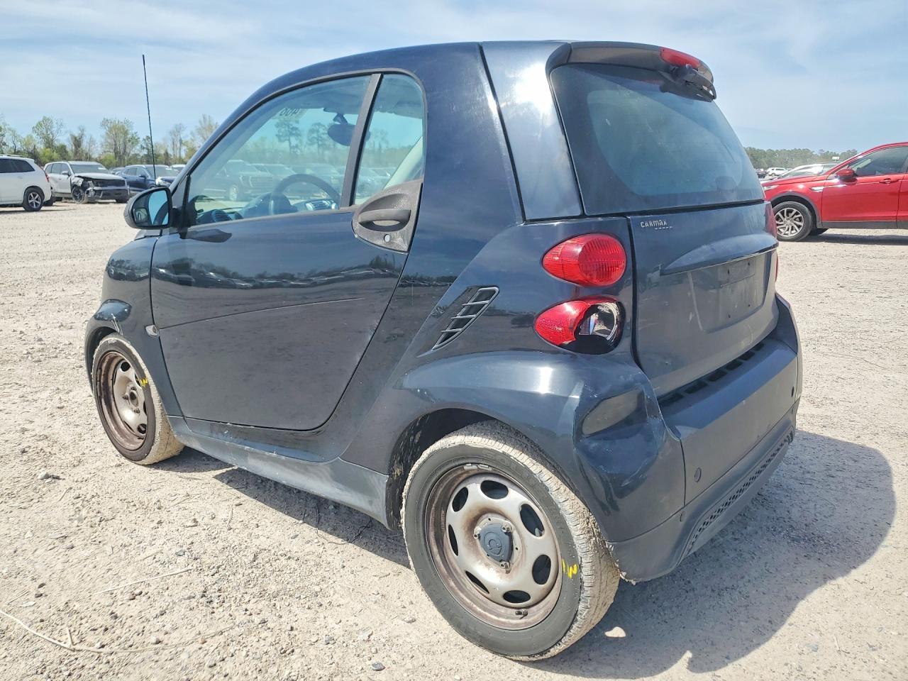 2013 Smart Fortwo Pure - Image 2