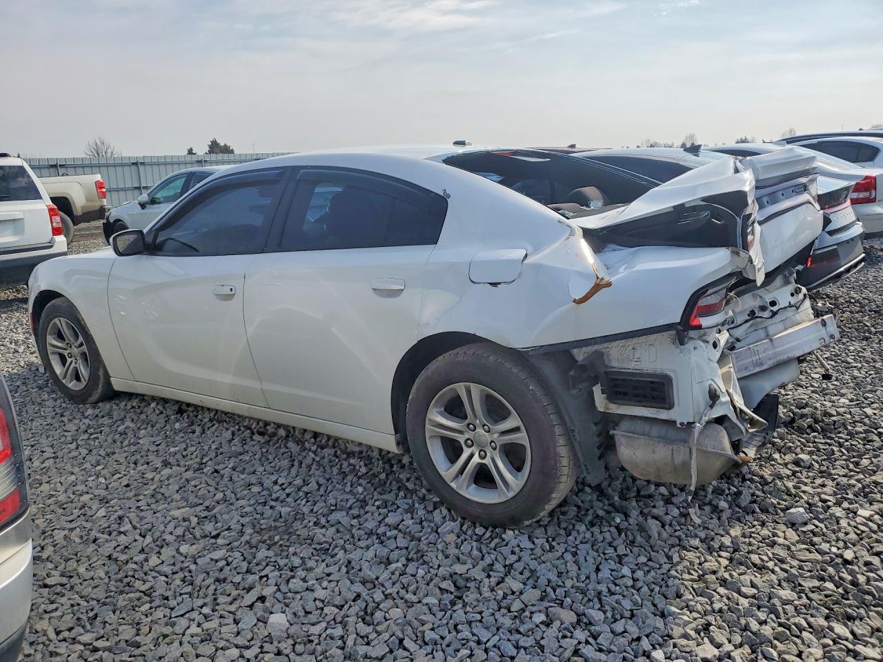 2015 Dodge Charger Se - Image 2