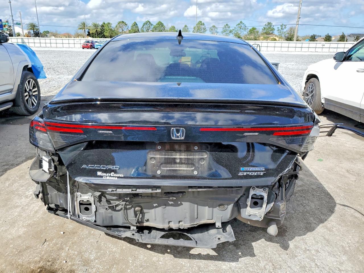 2023 Honda Accord Hybrid Sport - Image 6