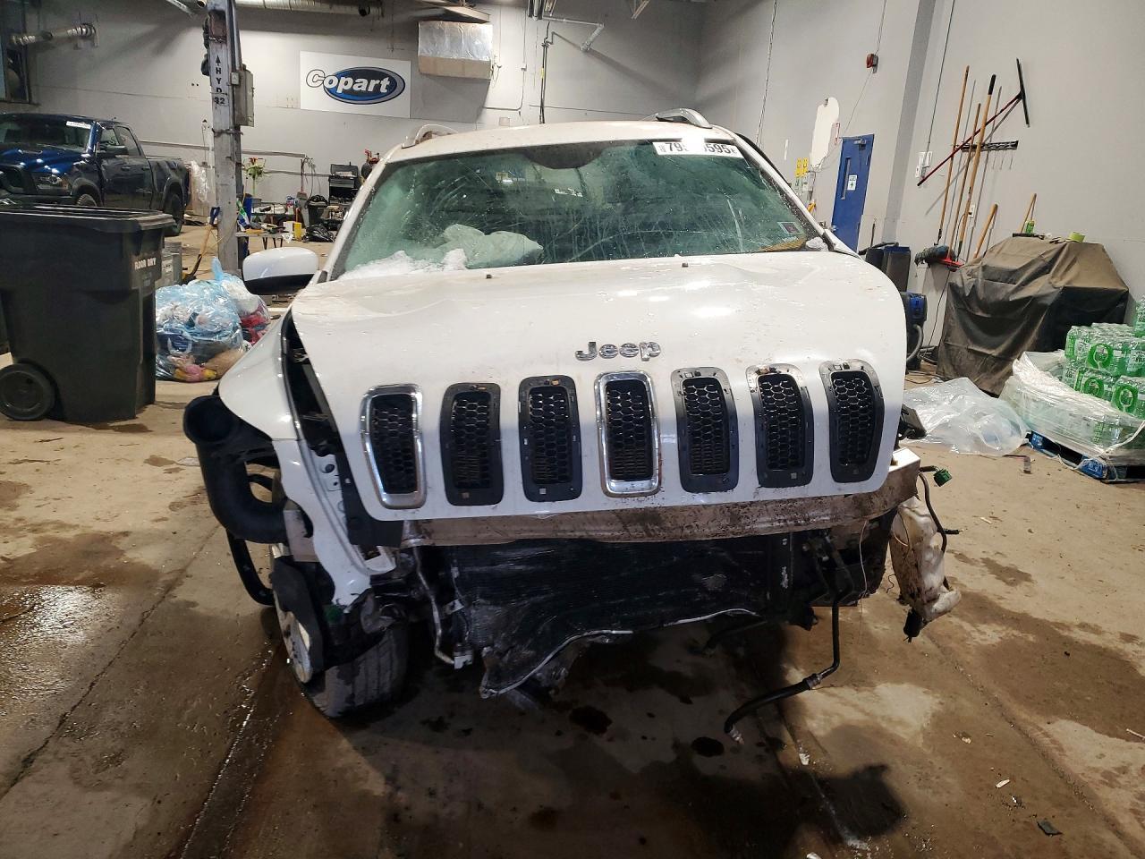 2016 Jeep Cherokee Latitude - Image 5