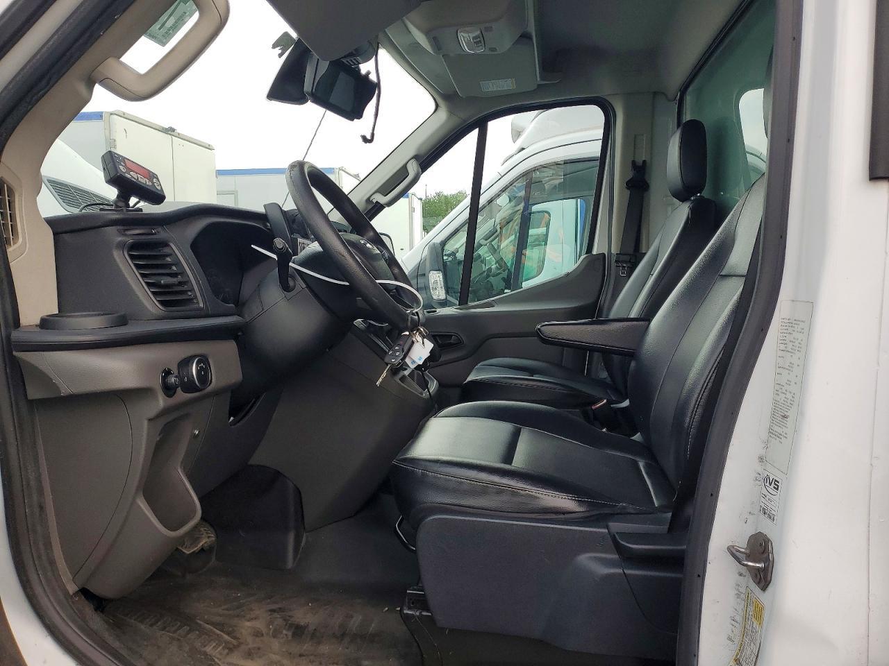 2020 Ford Transit Delivery Truck - Фото 7
