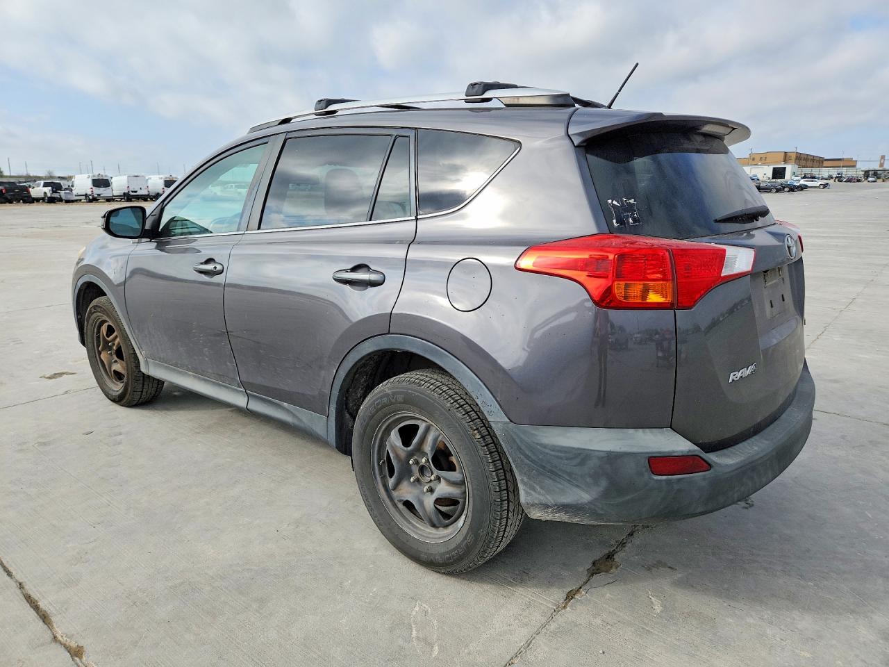 2015 Toyota Rav4 Le - Image 2