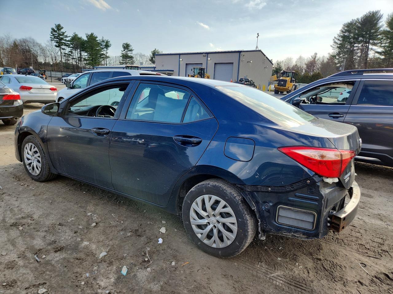 2019 Toyota Corolla Le - Фото 2