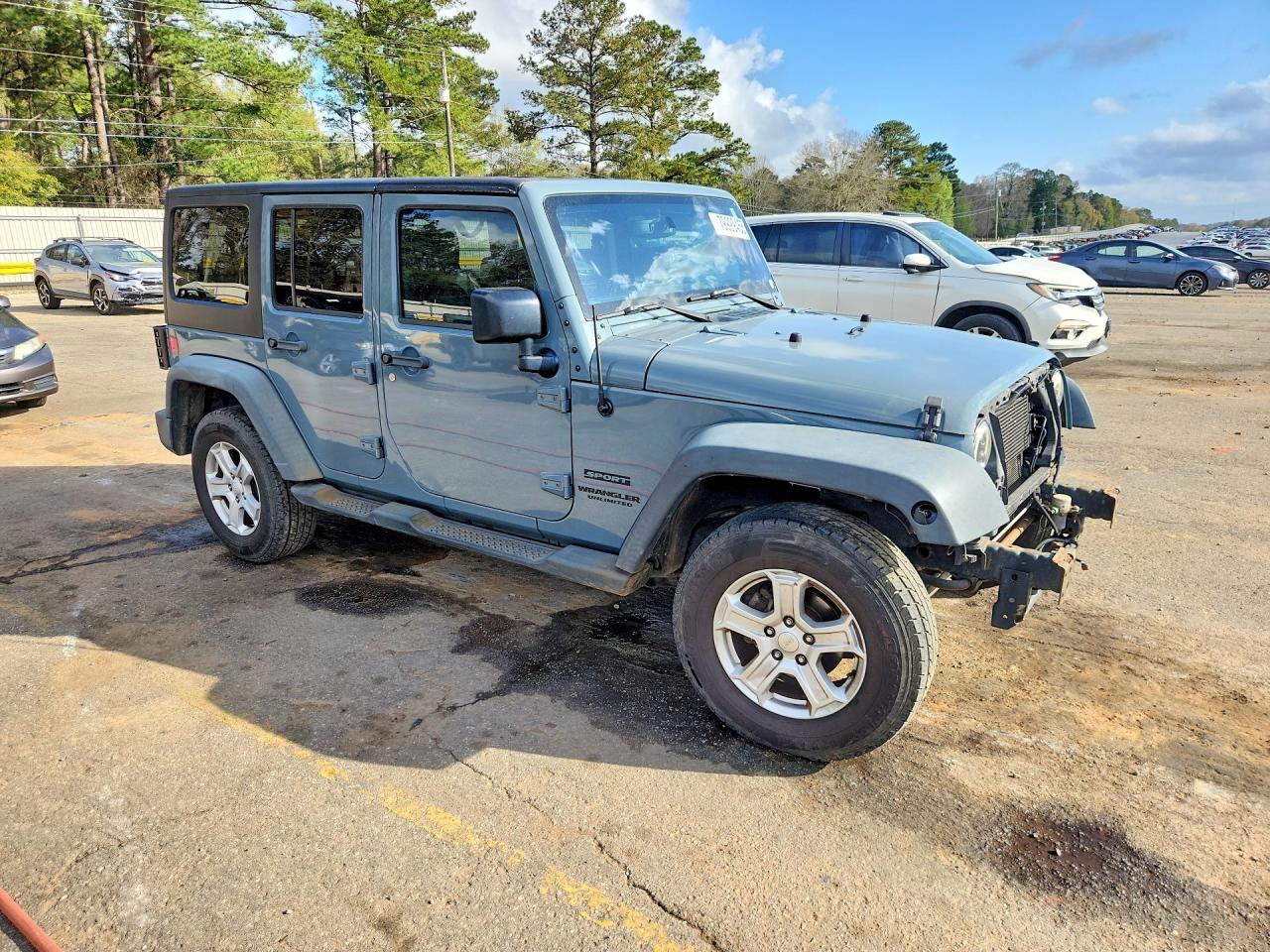 2015 Jeep Wrangler Unlimited Sport - Image 4