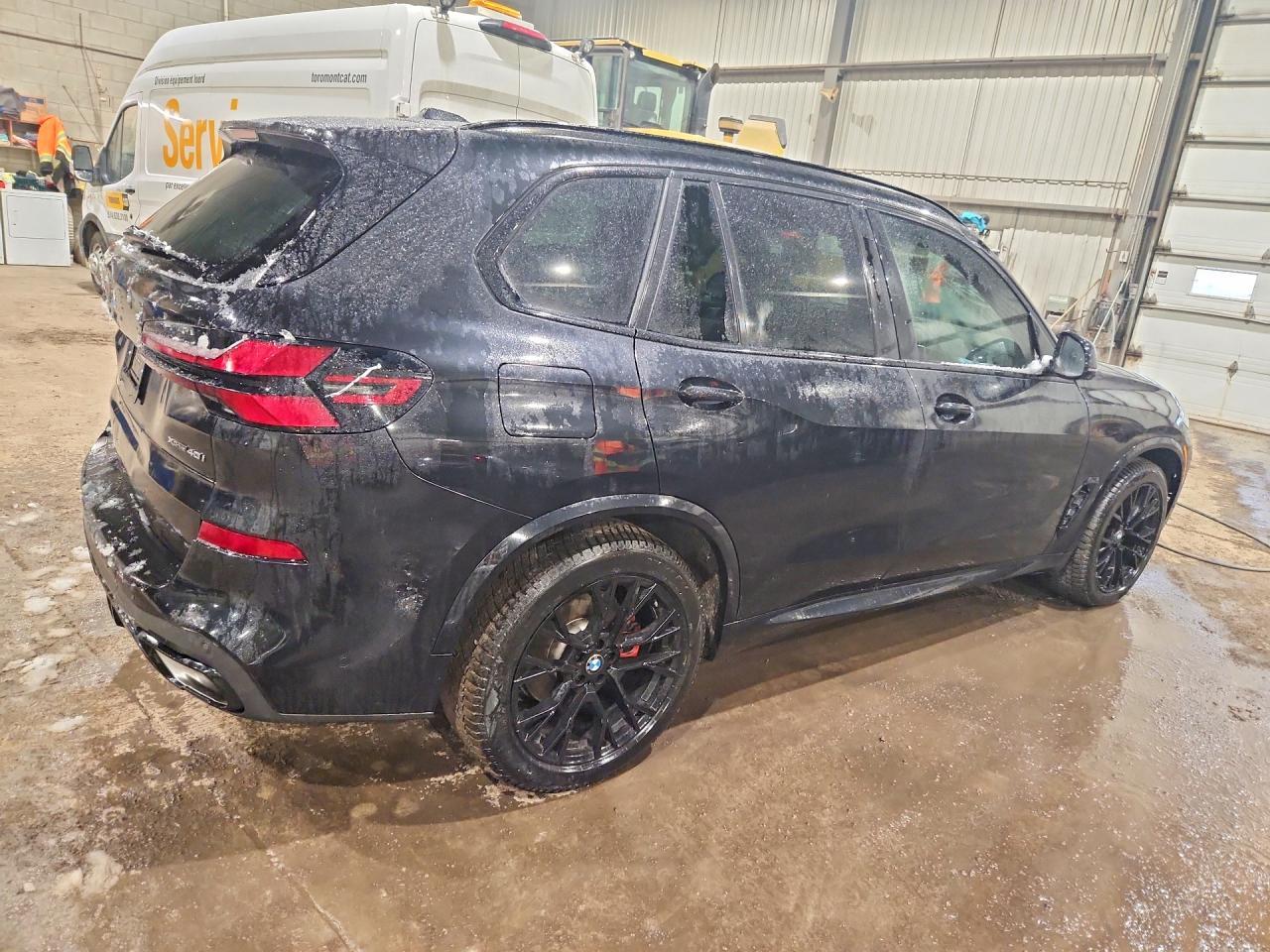 2026 BMW X5 xDrive40I - Image 3