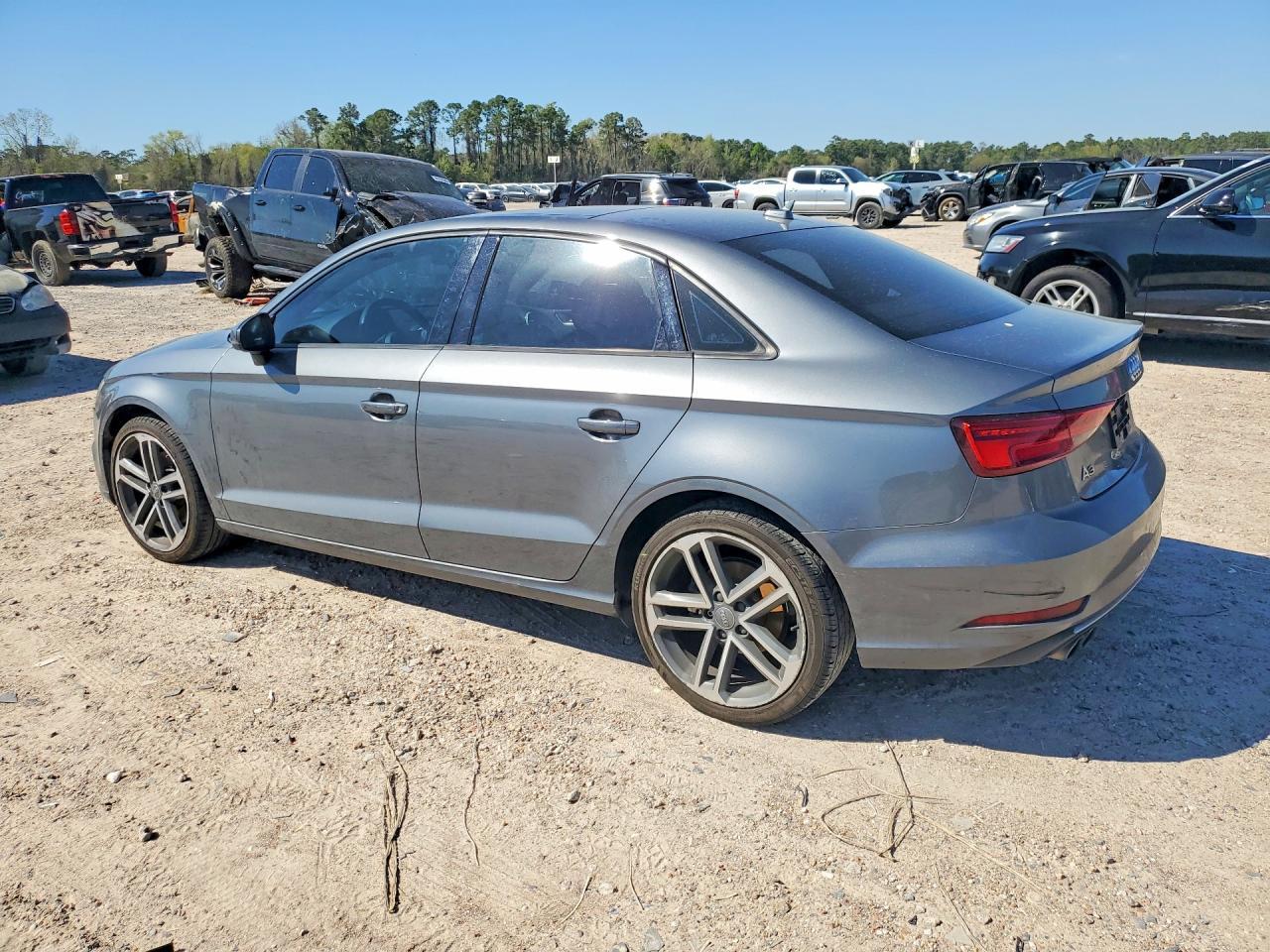 2017 Audi A3 Premium - Фото 2