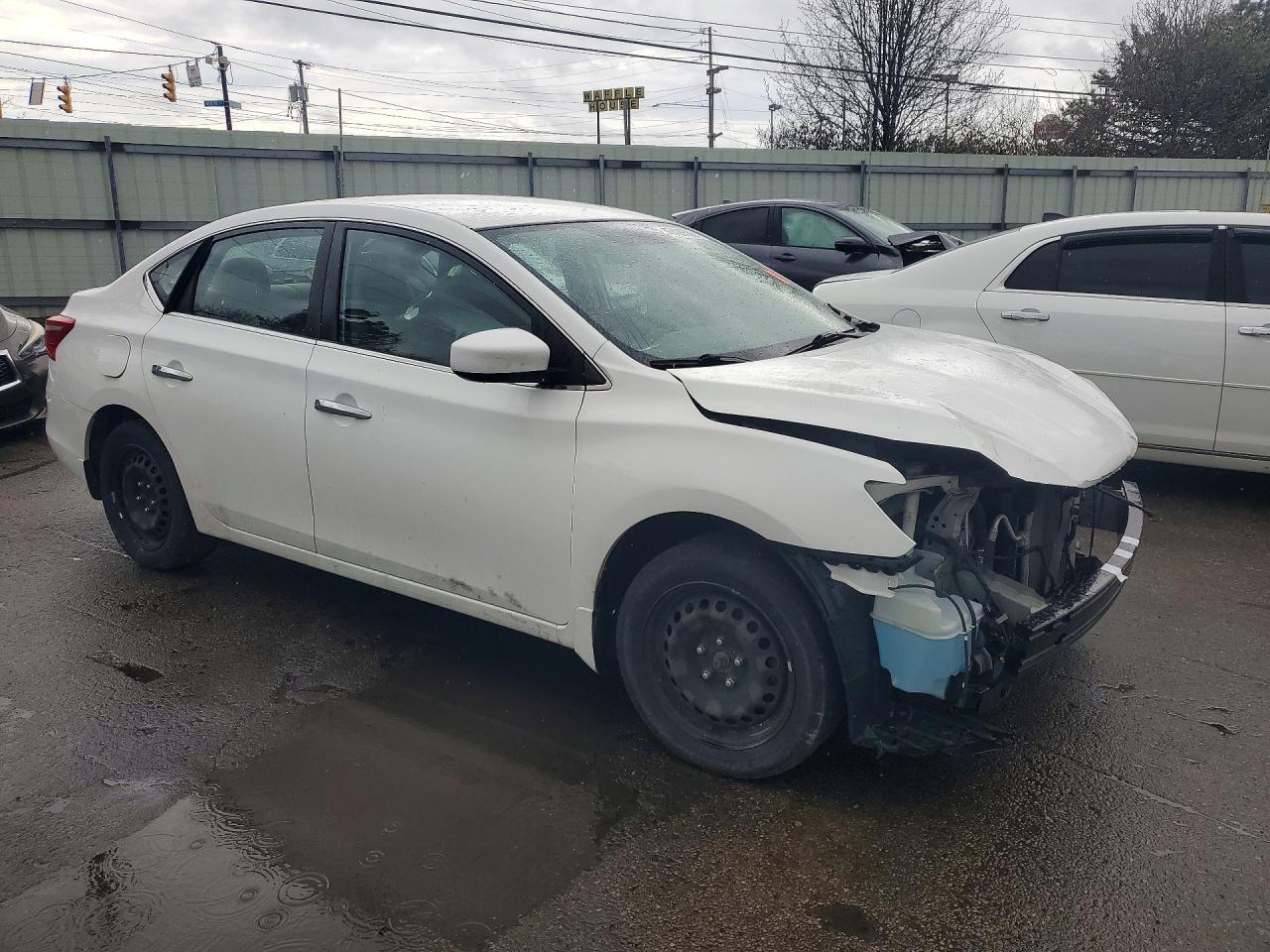 2017 Nissan Sentra S - Image 4