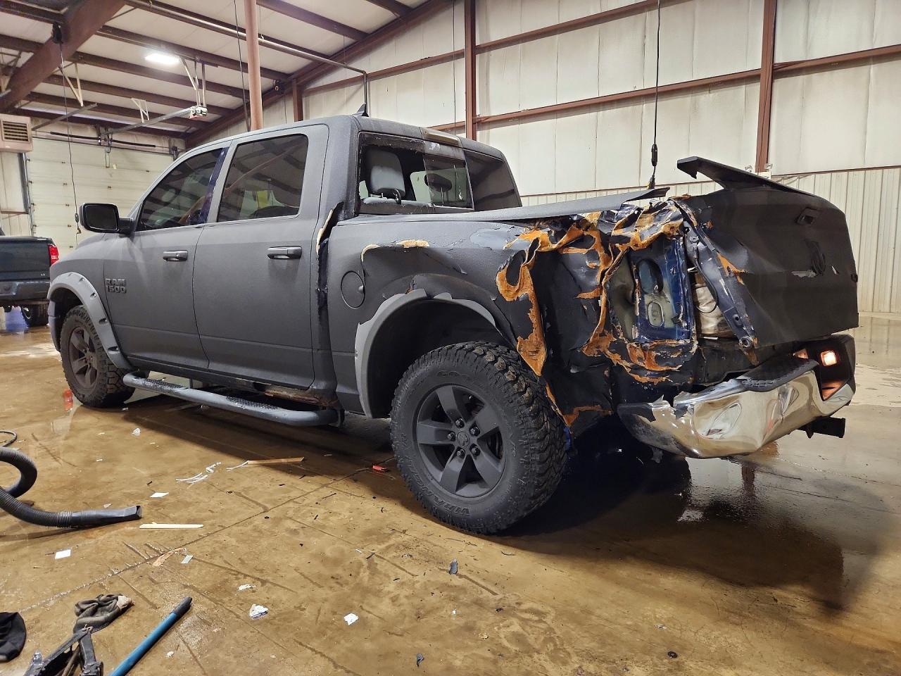 2014 Ram 1500 Slt - Image 2