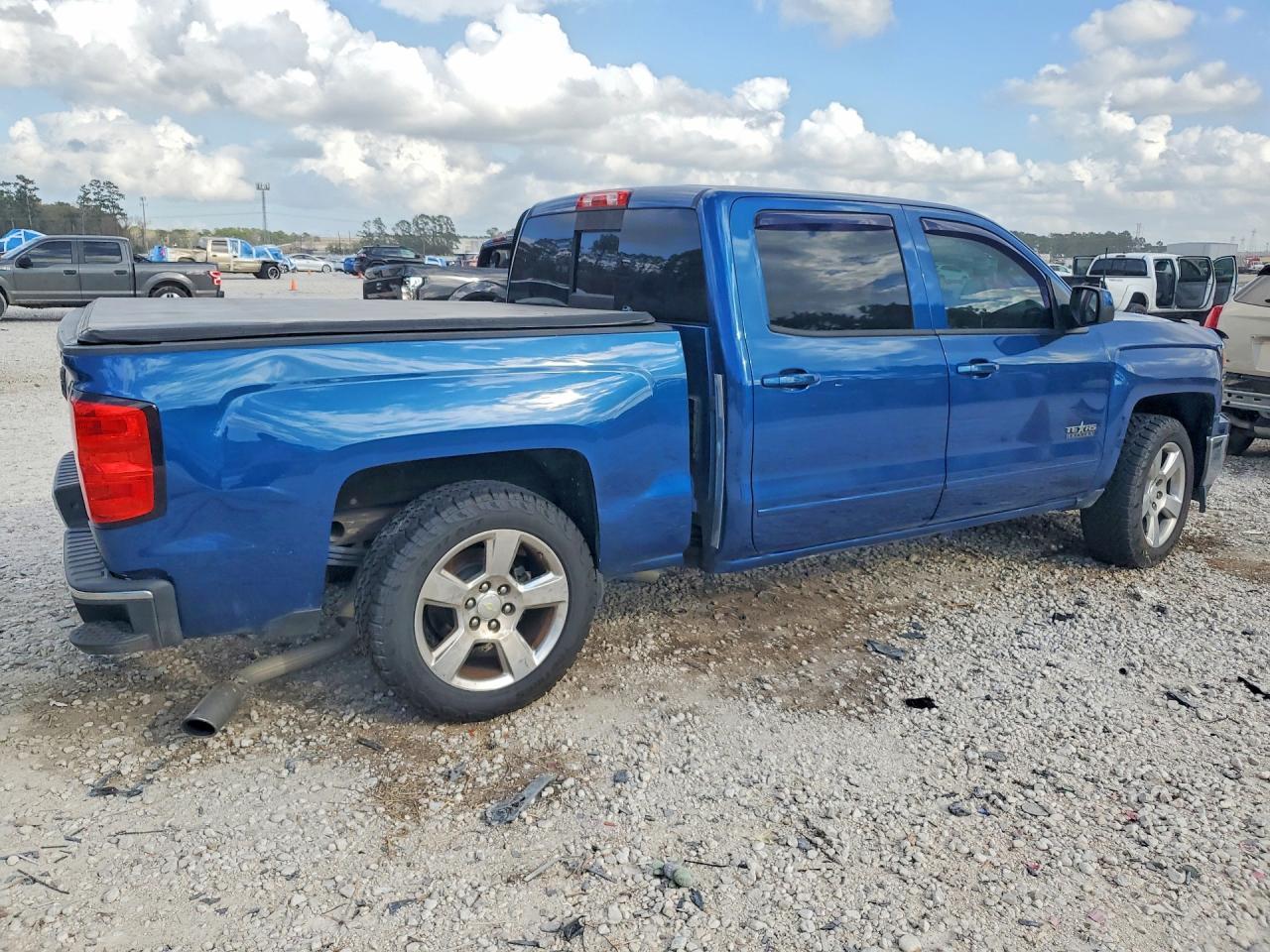 2015 Chevrolet Silverado C1500 Lt - Image 3