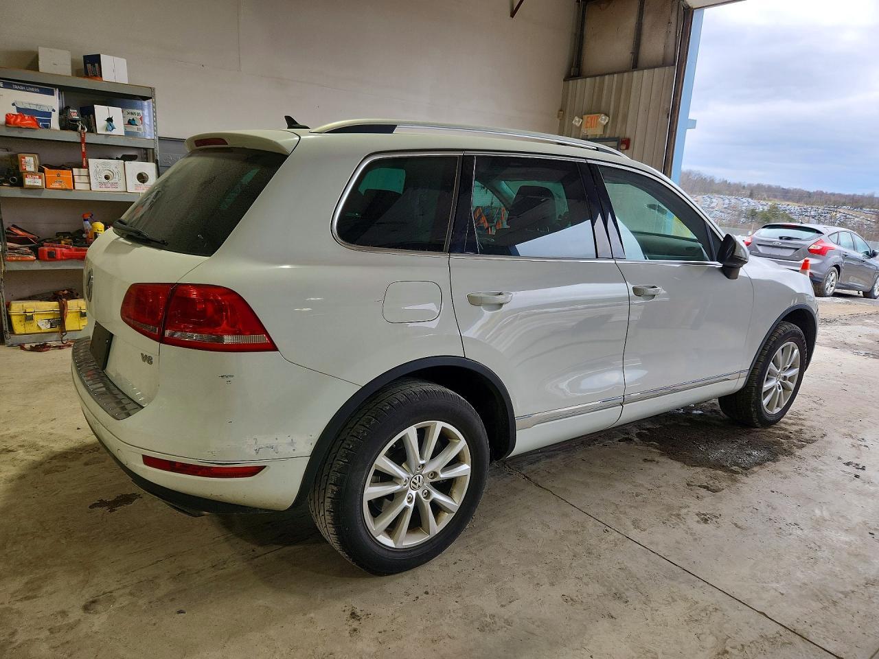 2014 Volkswagen Touareg V6 - Фото 3