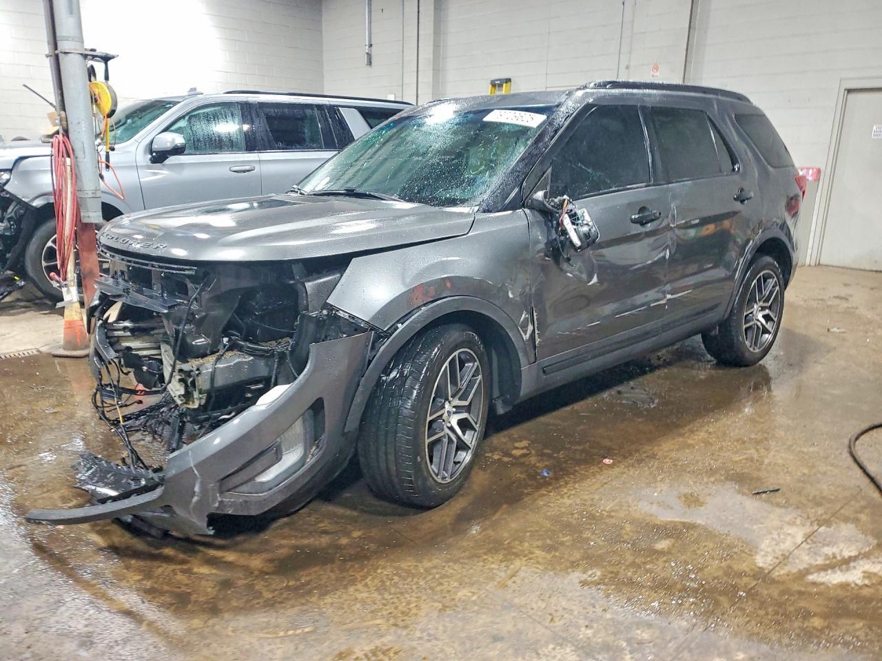 2016 Ford Explorer Sport