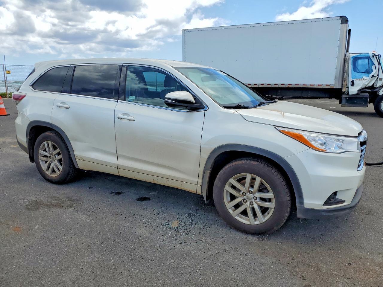 2014 Toyota Highlander Le - Фото 4
