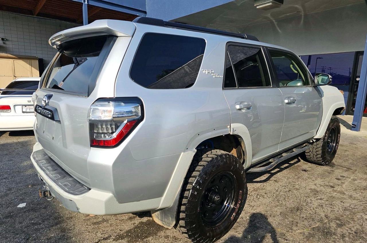 2020 Toyota 4Runner Trd Off-Road Premium - Image 4
