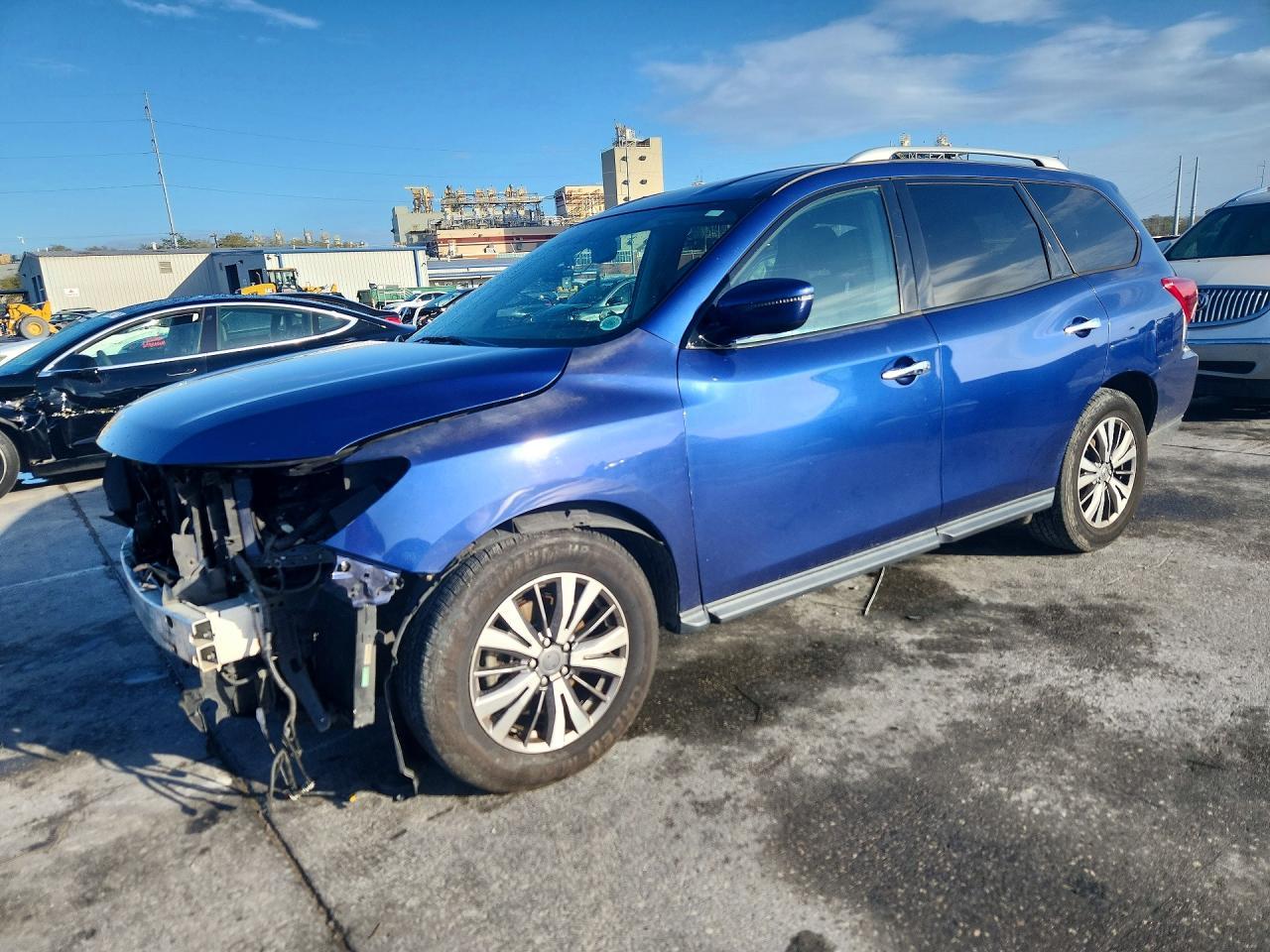 2019 Nissan Pathfinder Sv