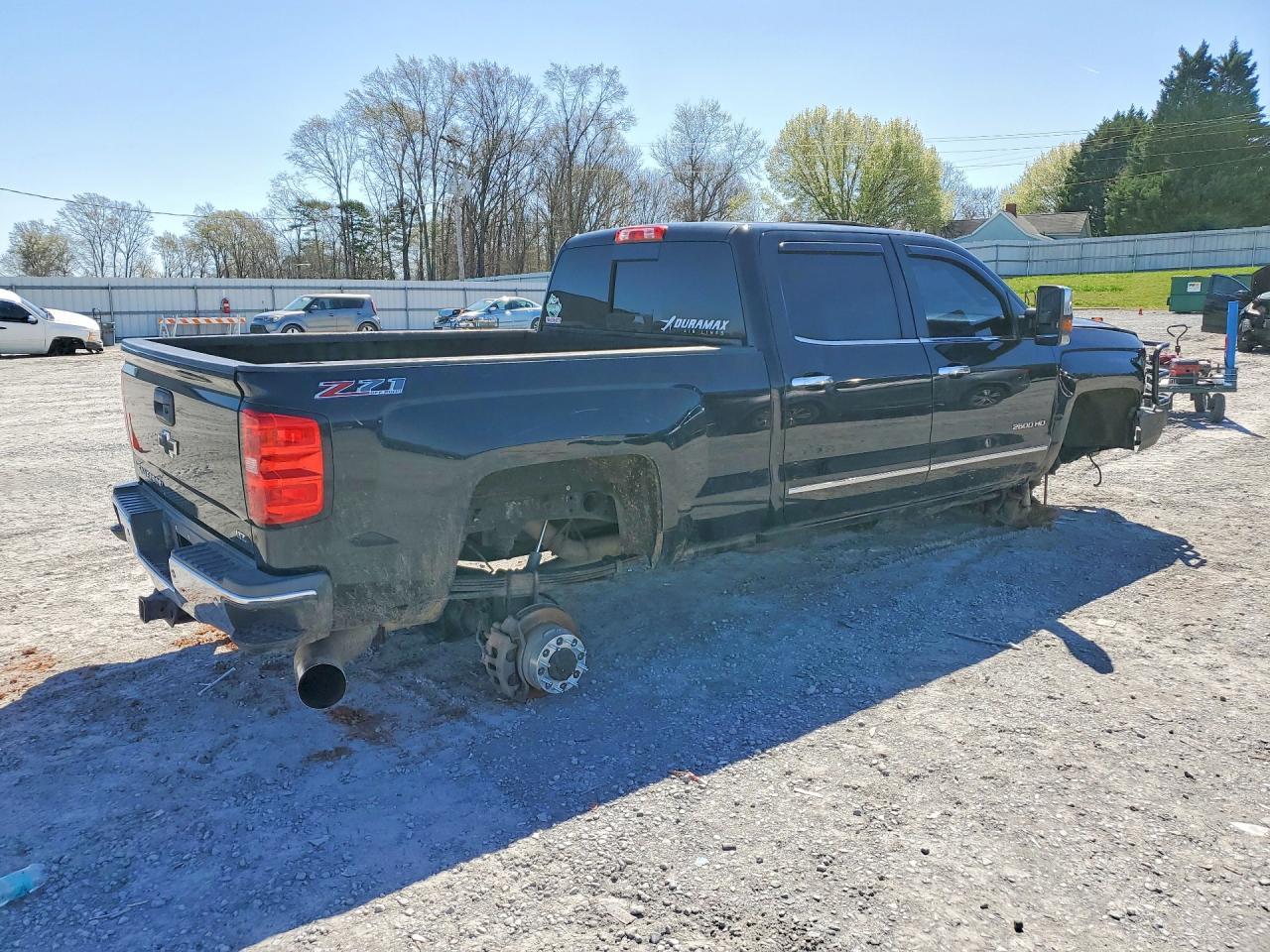 2015 Chevrolet Silverado K2500 Heavy Duty Ltz - Фото 3