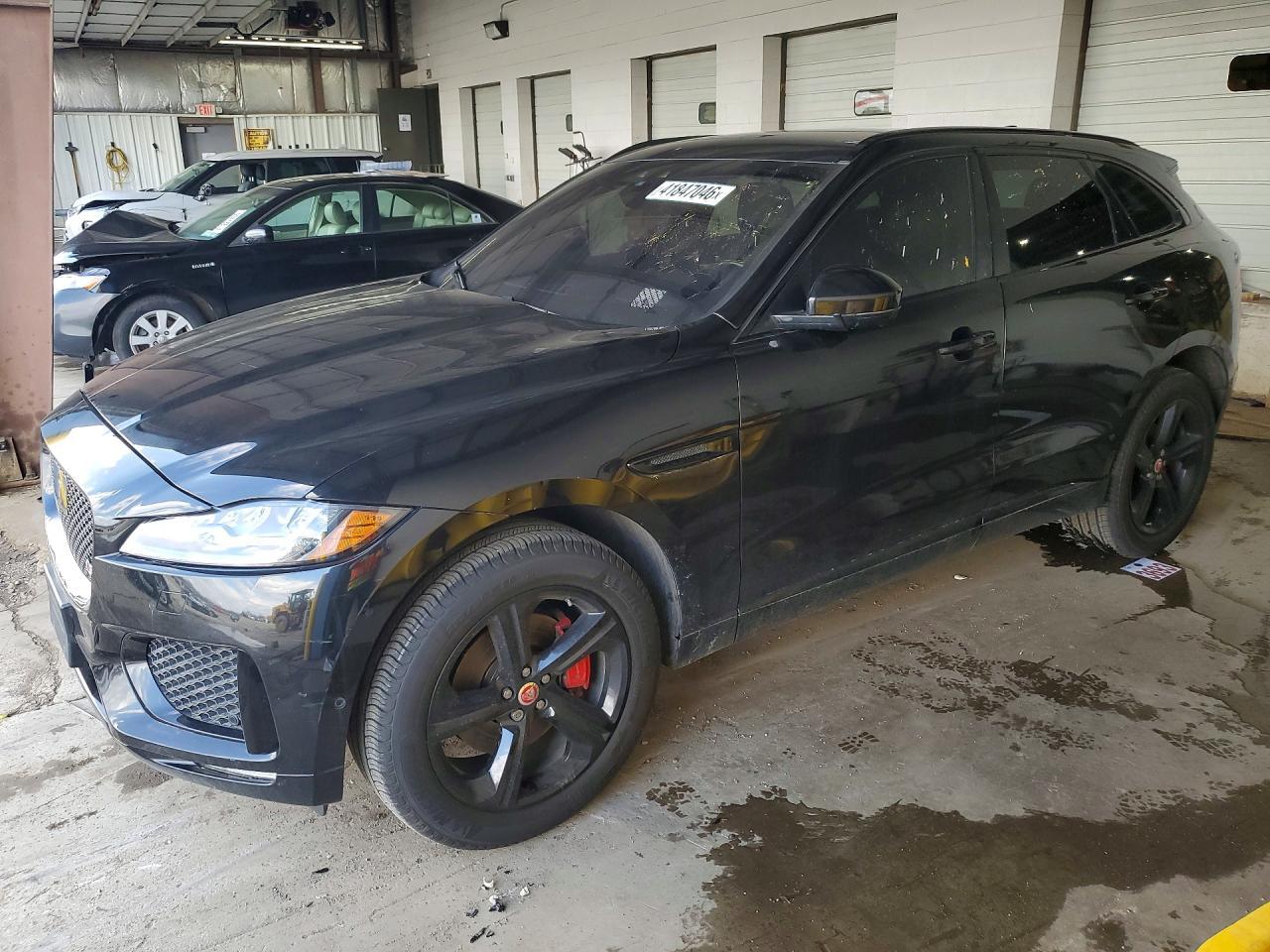 2019 Jaguar F-Pace S V6