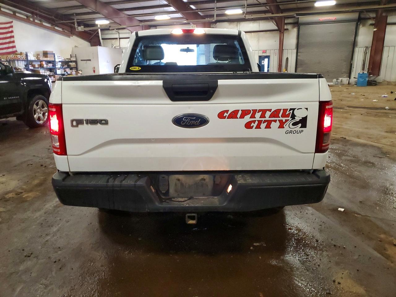 2017 Ford F150 - Фото 6