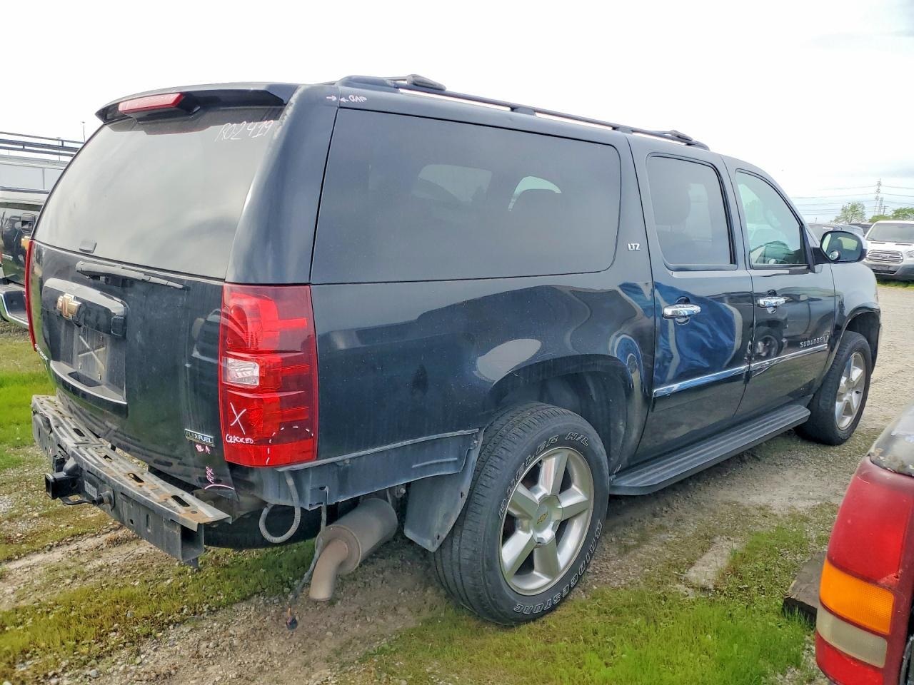 2009 Chevrolet Suburban K1500 Ltz - Фото 3