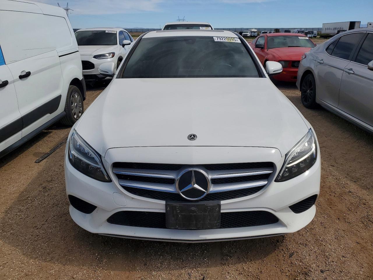 2019 Mercedes-Benz C 300 - Фото 5