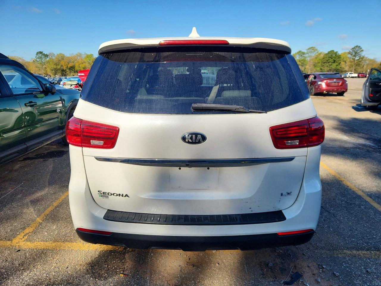 2020 Kia Sedona Lx - Image 6