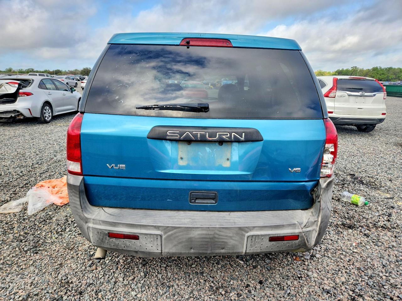 2005 Saturn Vue - Image 6