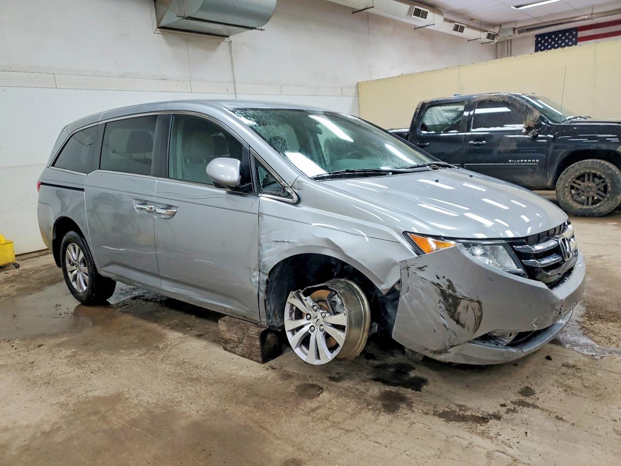 2016 Honda Odyssey Ex - Image 4
