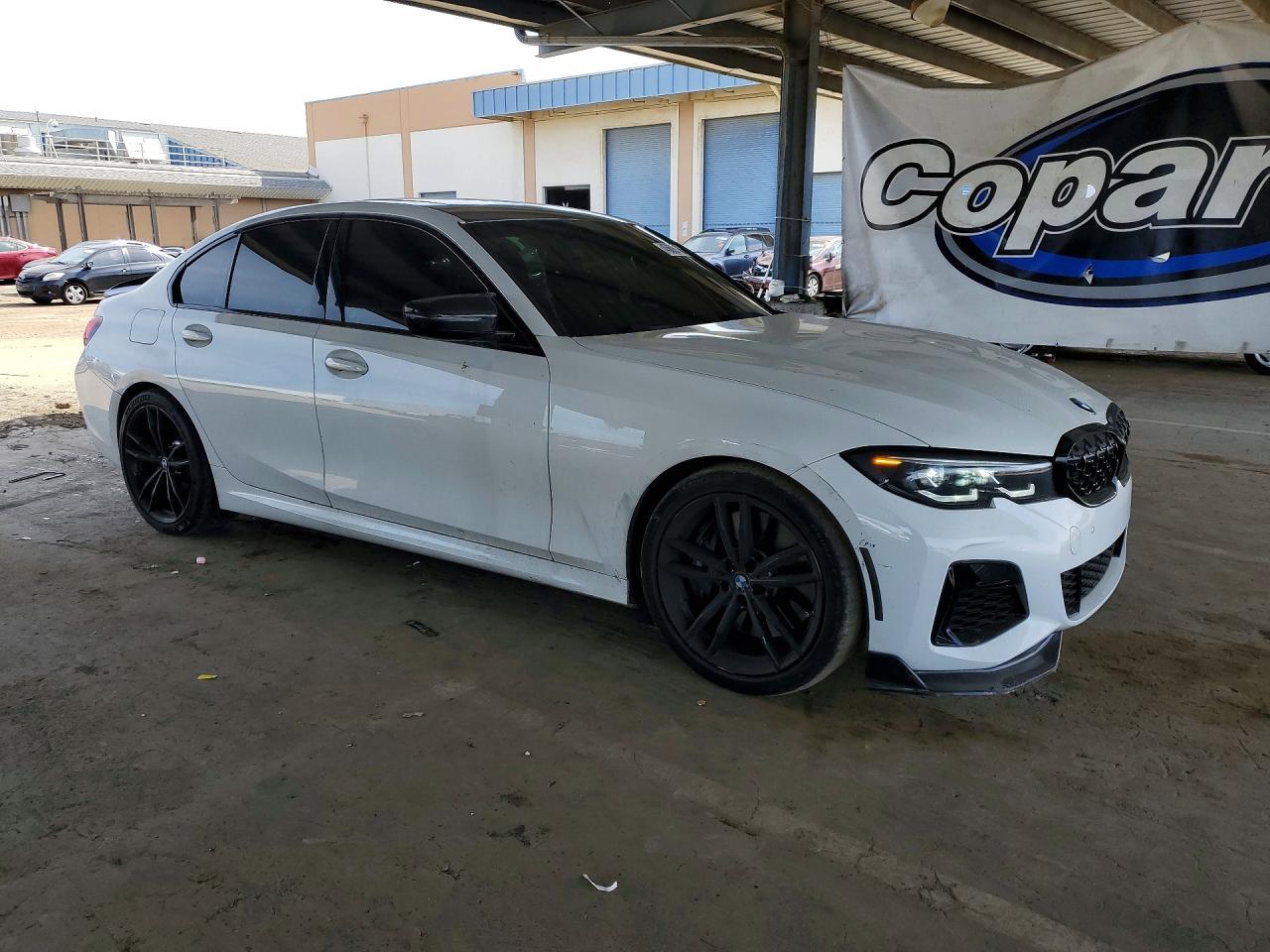 2022 BMW M340I - Фото 4