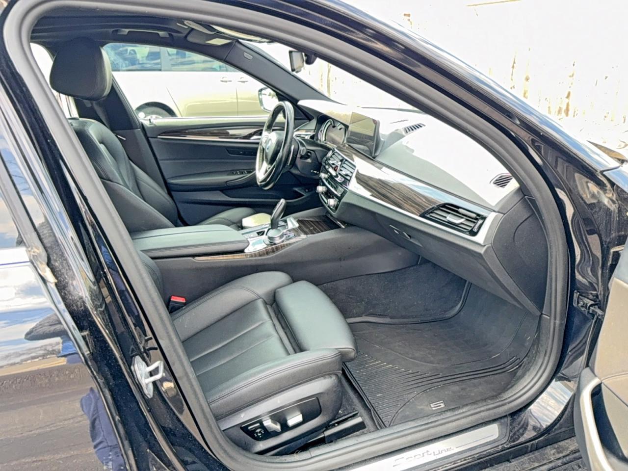 2018 BMW 530 Xi - Фото 5