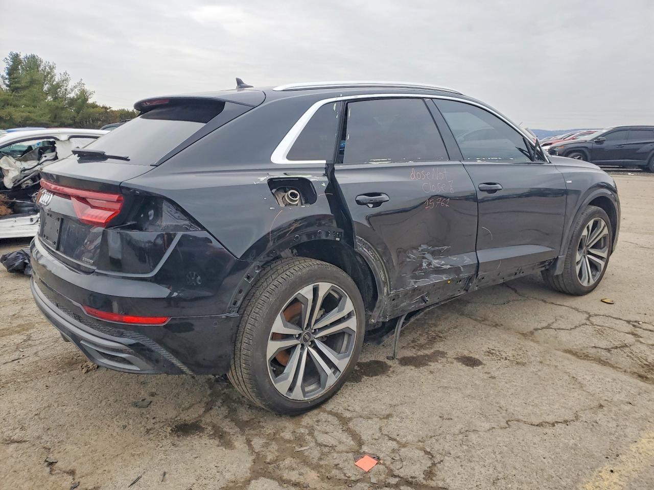 2022 Audi Q8 Premium Plus S-Line - Фото 3