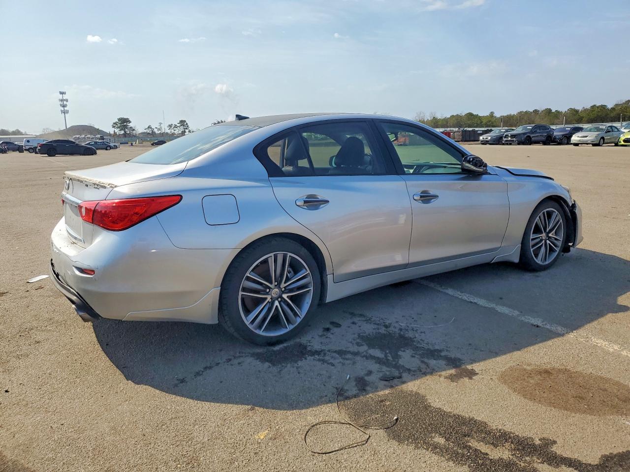 2017 Infiniti Q50 Premium - Image 3