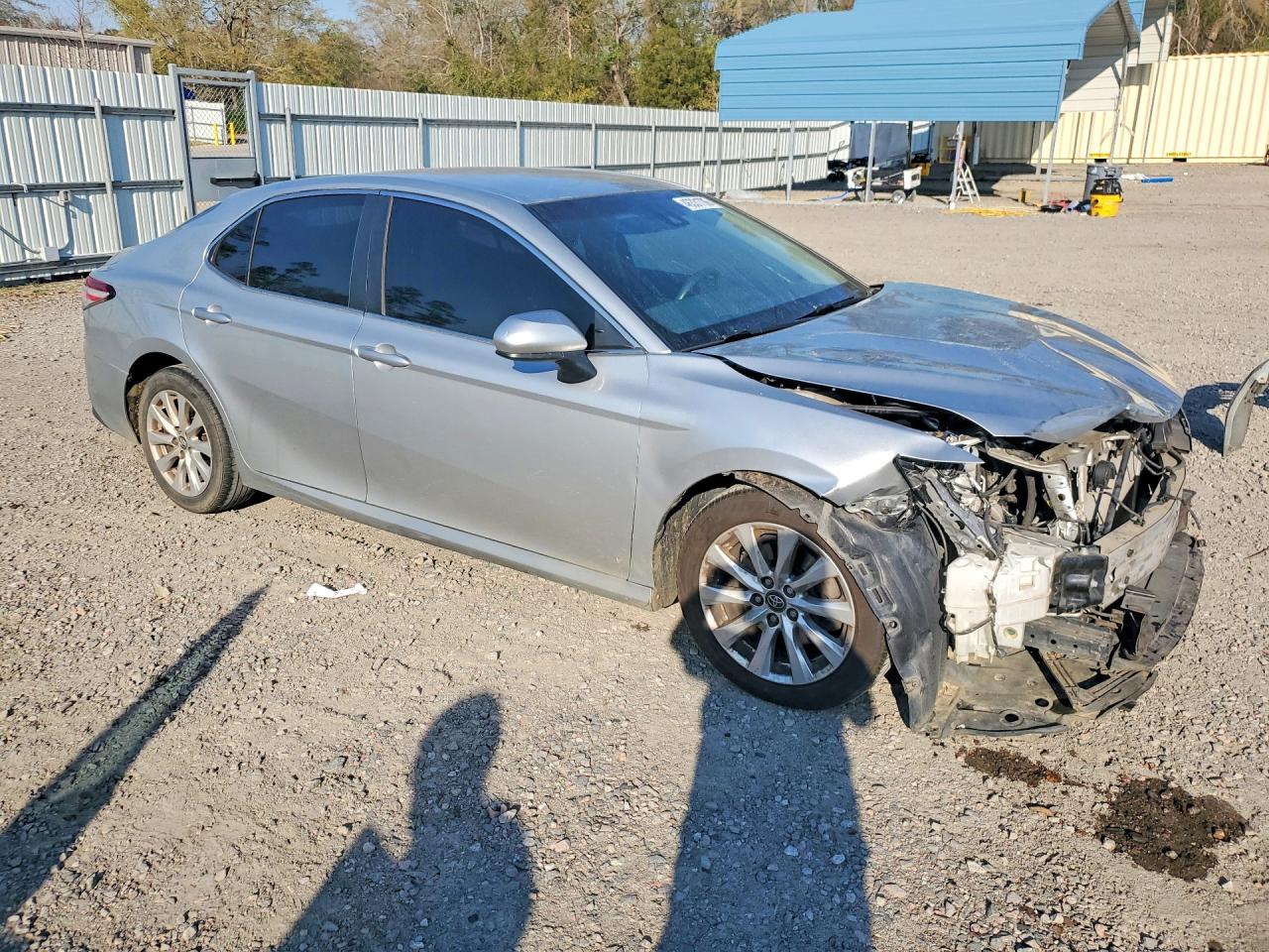 2018 Toyota Camry Le - Фото 4