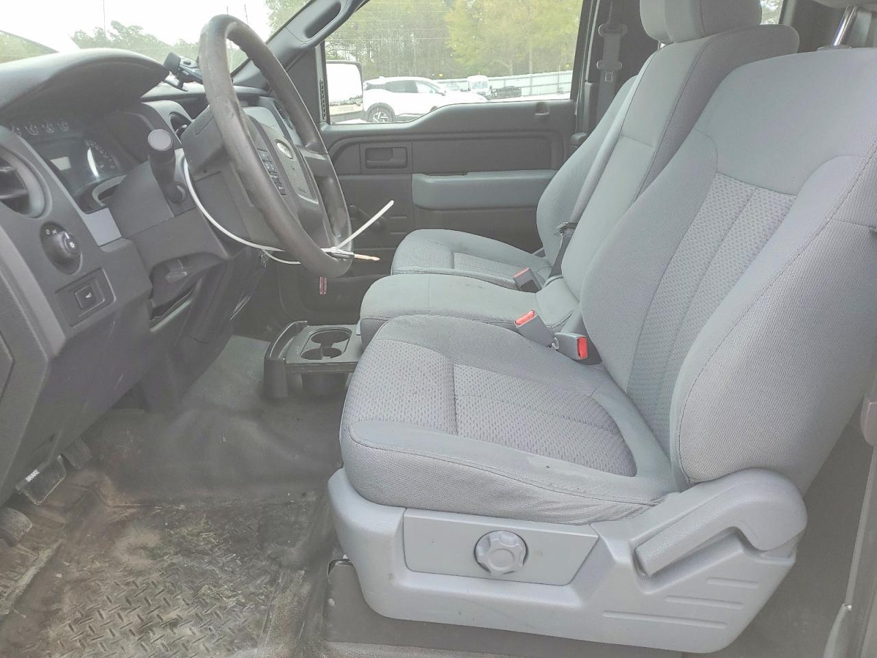 2011 Ford F150 Super Cab - Image 7