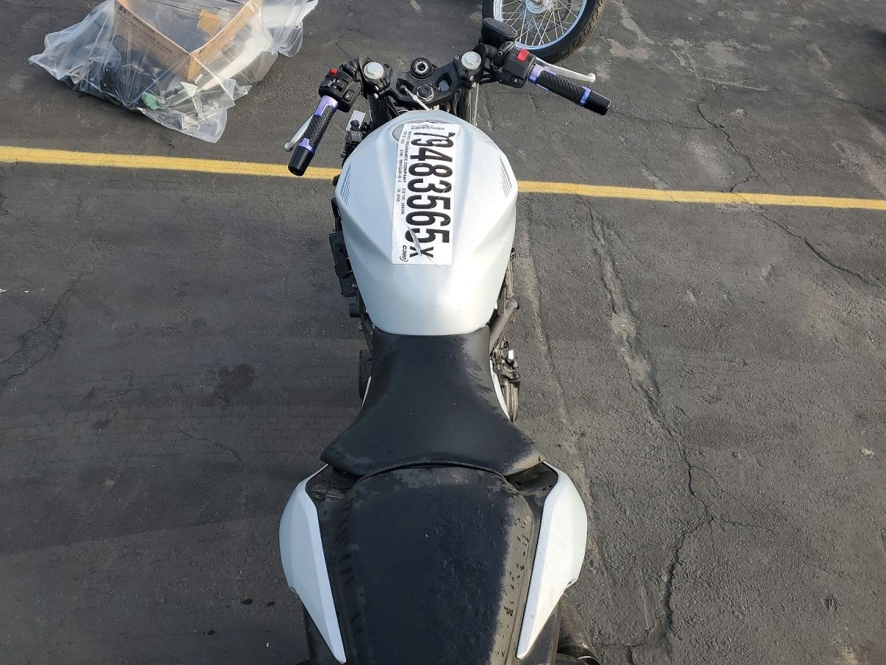 2025 Kawasaki Ex500 H - Фото 6