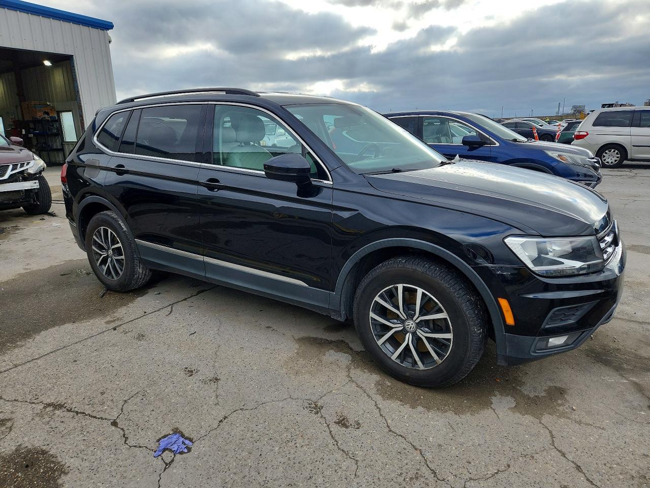 2018 Volkswagen Tiguan Se - Фото 4