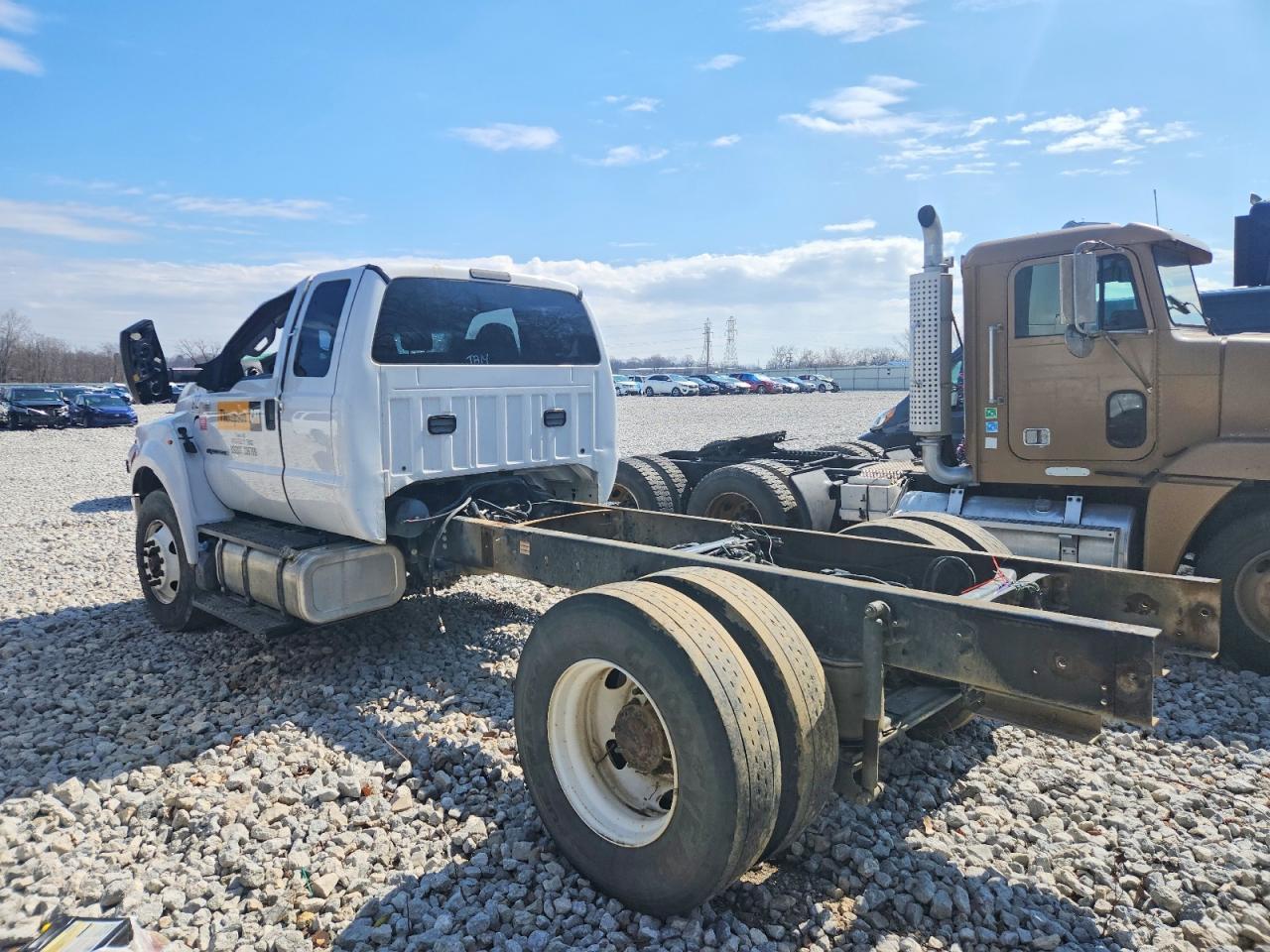 2022 Ford F750 Super Duty - Image 3