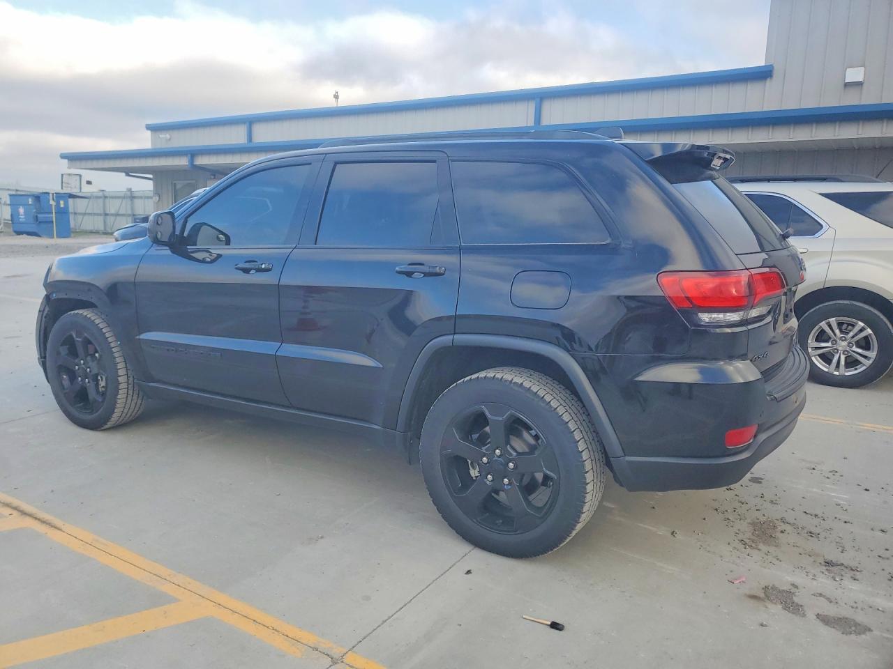 2018 Jeep Grand Cherokee Laredo - Фото 2