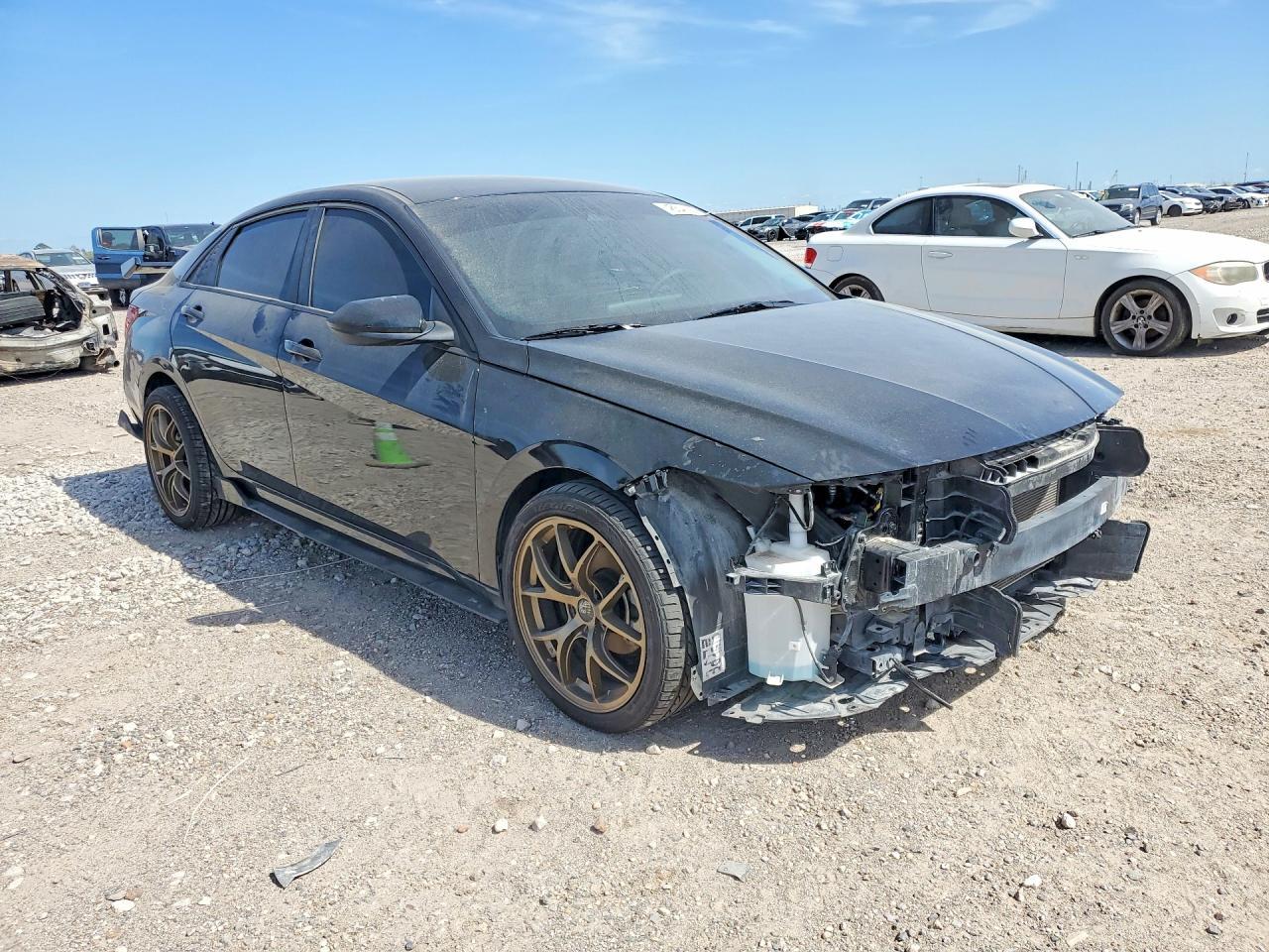 2024 Hyundai Elantra Se - Image 4