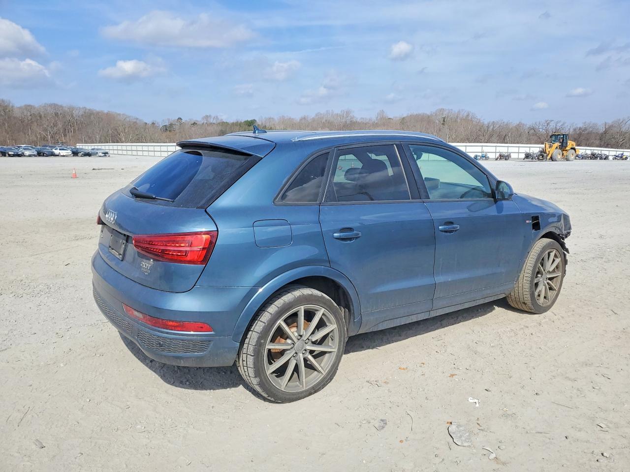 2018 Audi Q3 Premium - Фото 3