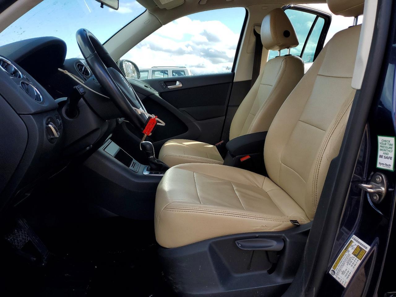 2015 Volkswagen Tiguan S - Фото 7