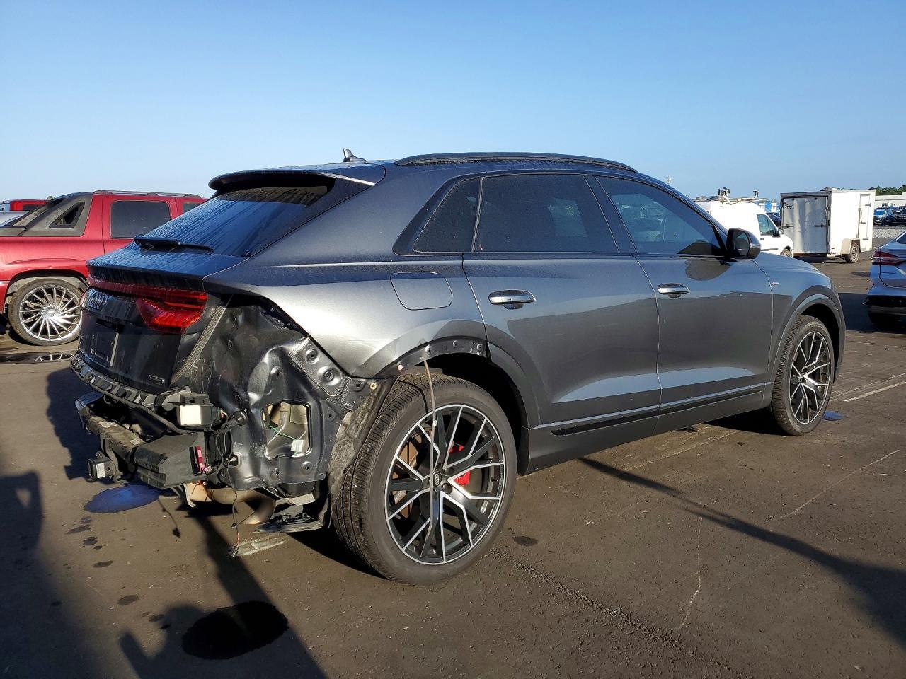 2019 Audi Q8 Prestige S-Line - Image 3