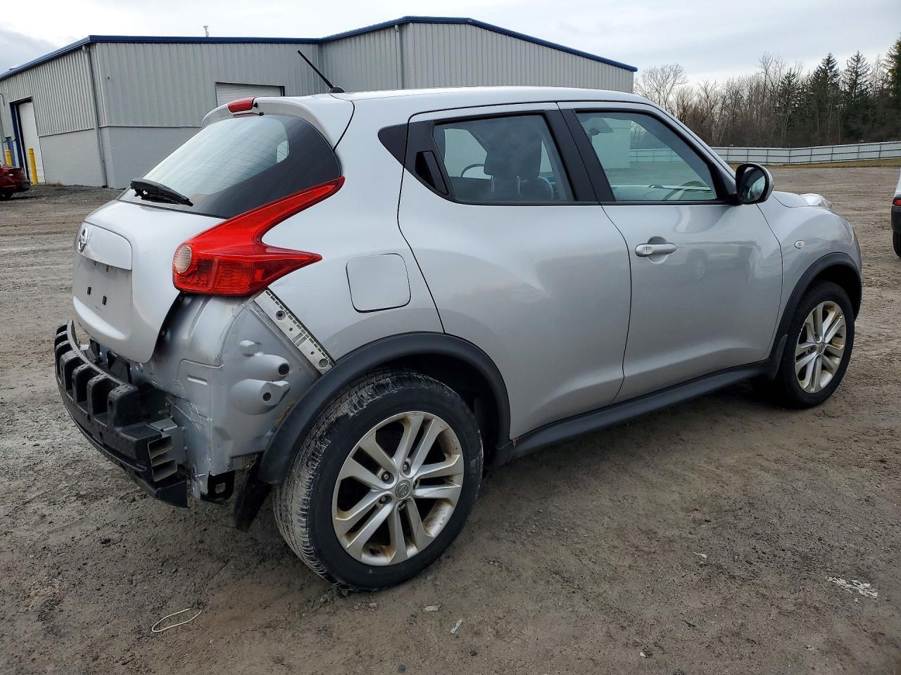 2013 Nissan Juke S - Image 3
