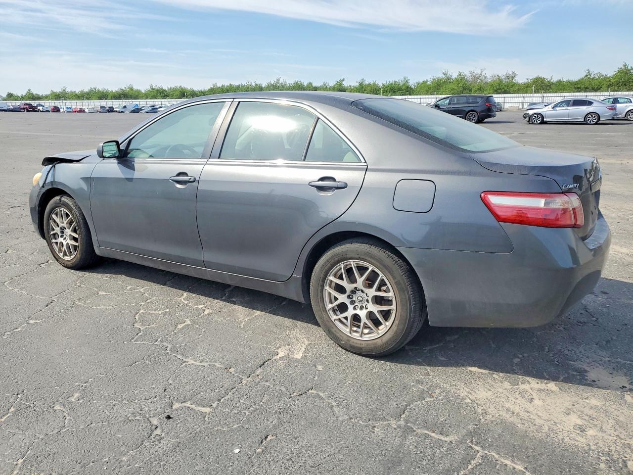 2007 Toyota Camry Le - Image 2