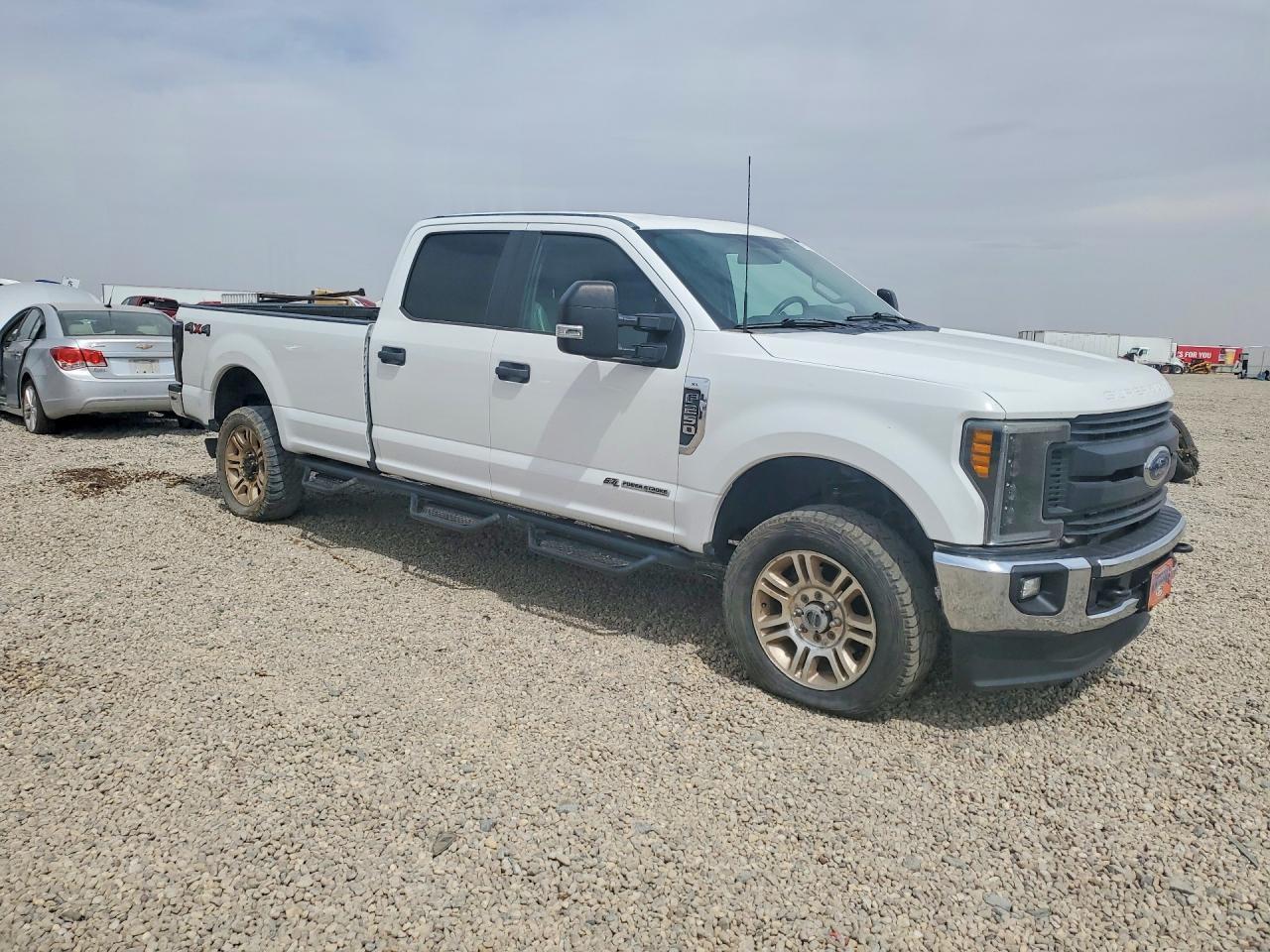 2017 Ford F250 Super Duty - Фото 4