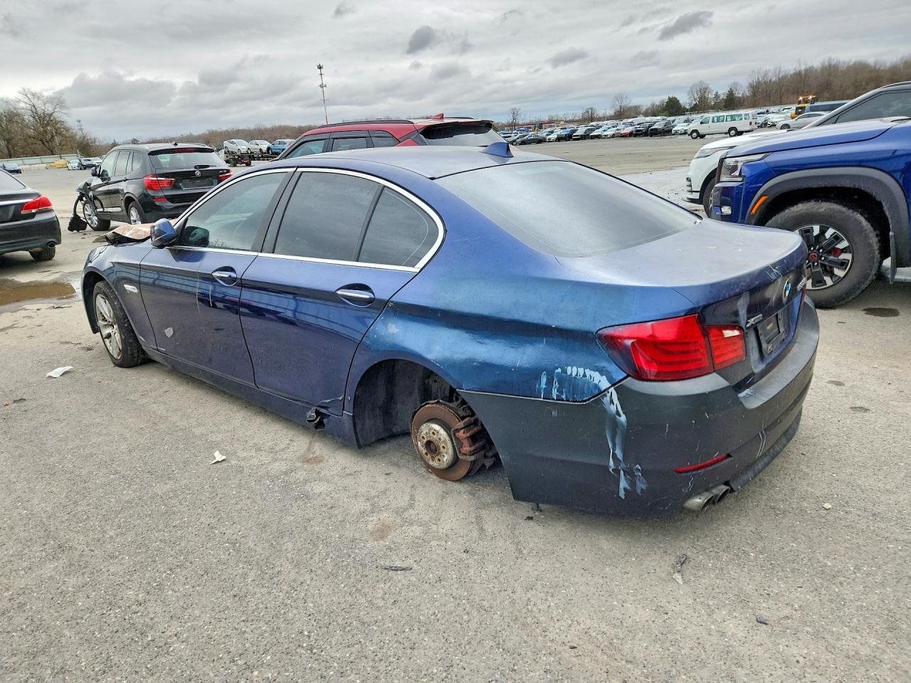 2013 BMW 5 Series - Image 2