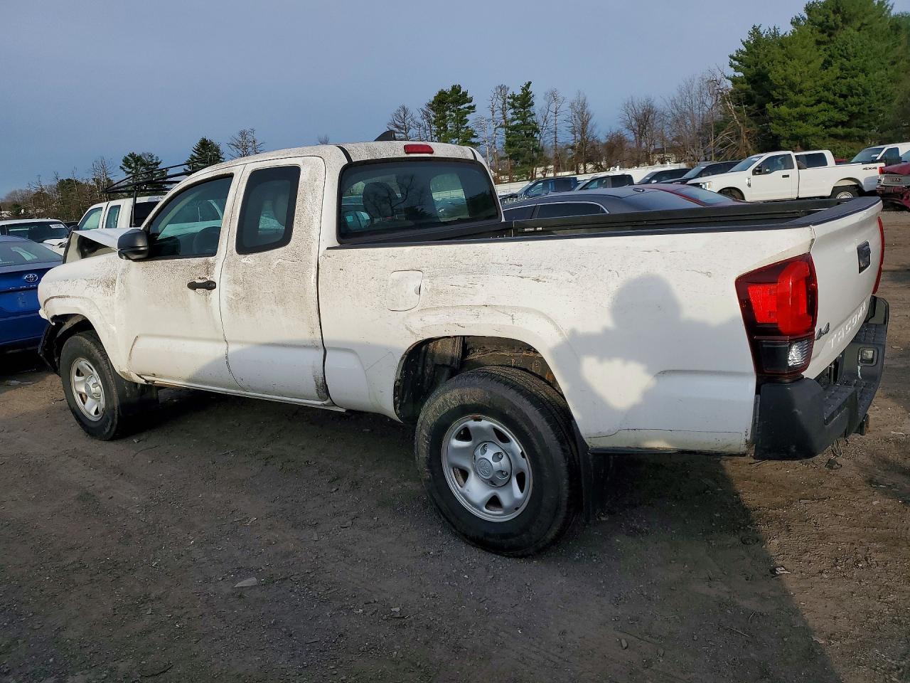 2018 Toyota Tacoma Sr - Фото 2