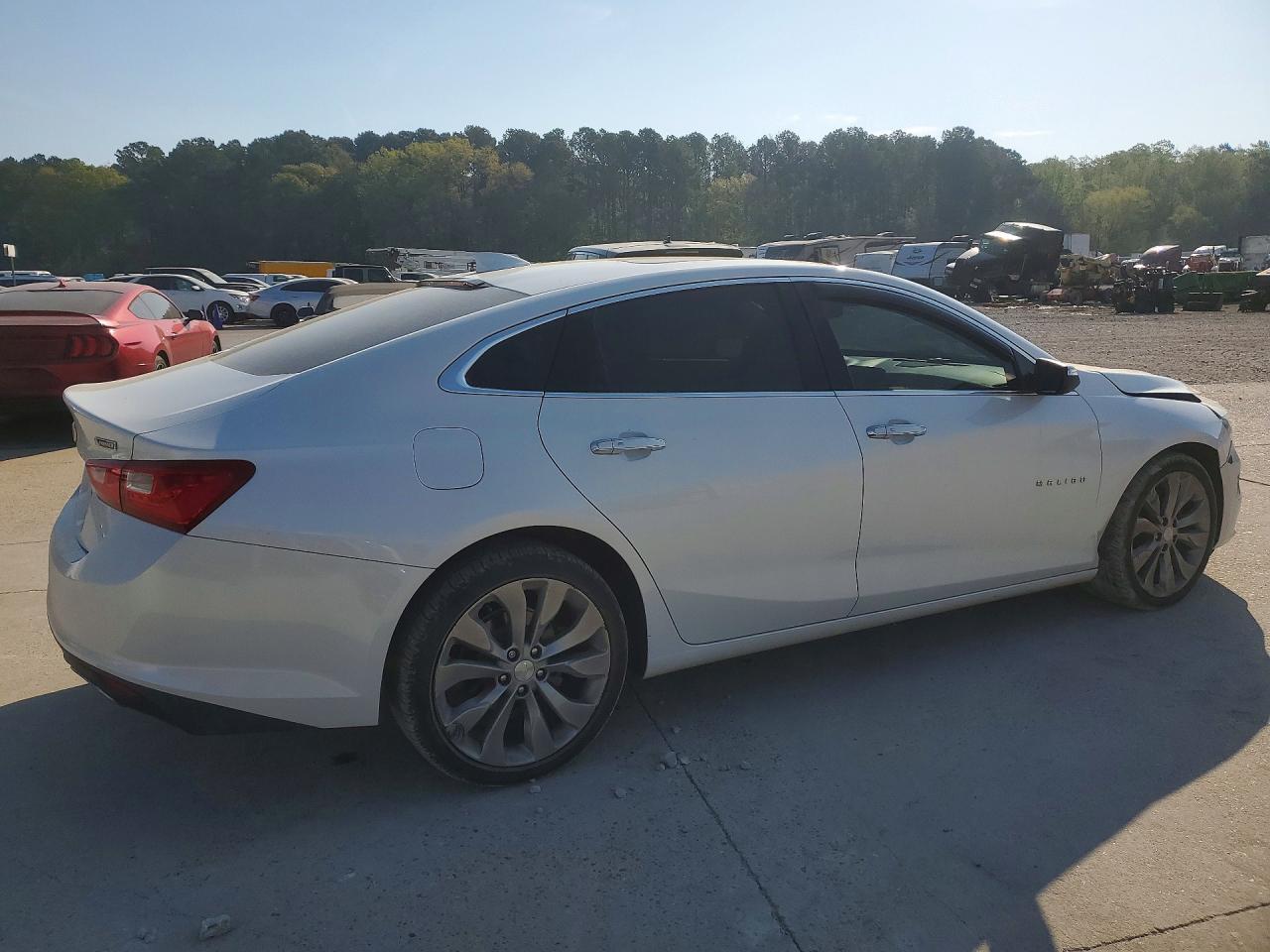 2018 Chevrolet Malibu Premier - Фото 3