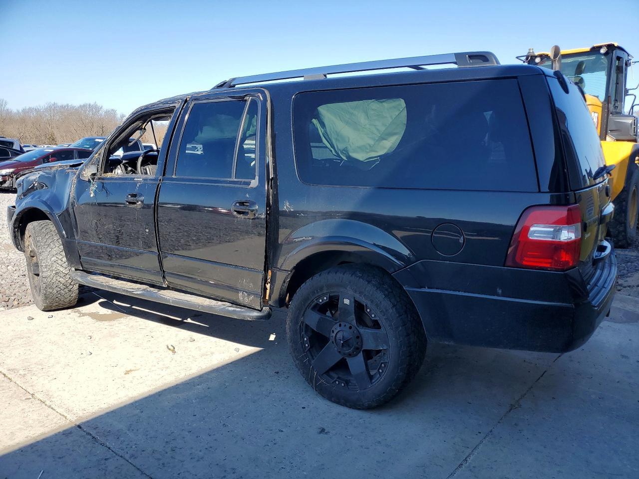 2013 Ford Expedition El Limited - Фото 2